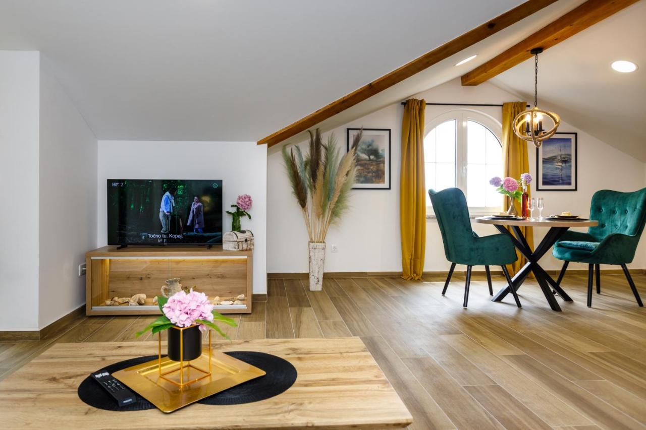 Apartmani Olea II Krk Krk Town Extérieur photo
